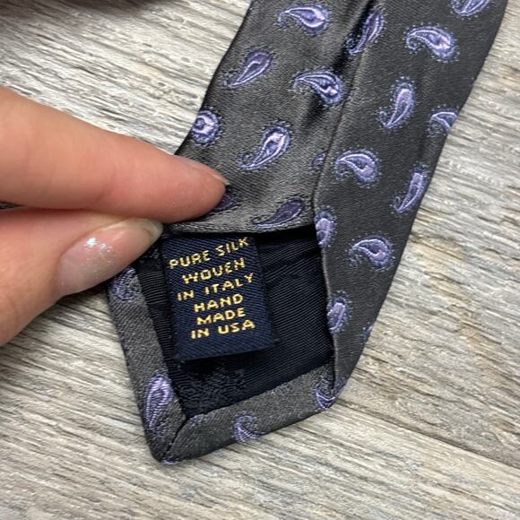 Brooks Brothers Neck Tie Makers Gray Purple Mens Paisley Italian Silk USA Made - Picture 4 of 8